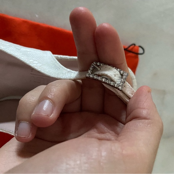 Women's White Lace Slingback Heels (new, never worn) - Picture 6 of 6